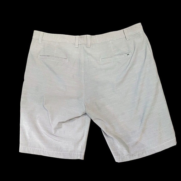 TRAVIS MATHEW Men’s Size 40 Gray Stripe‎ Lightweight Performance Stretch Shorts - Picture 10 of 10